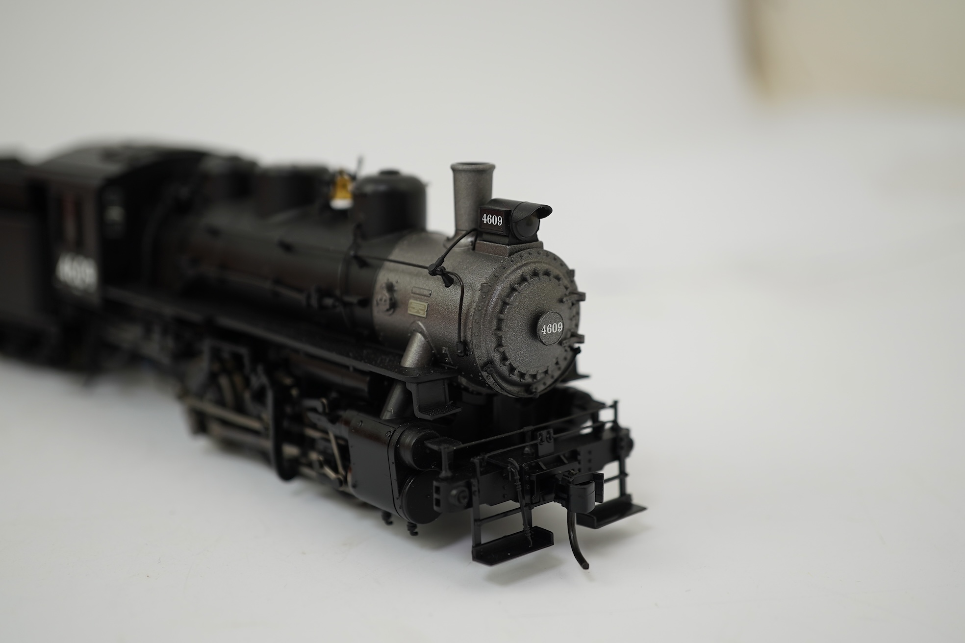 Two boxed HO gauge Union Pacific locomotives; a Proto 2000 Heritage Steam Collection USRA, 4609, 0-6-0 locomotive with bogie tender, together with a Mantua Consolidation, 396, 2-8-0 locomotive with bogie tender, both pow
